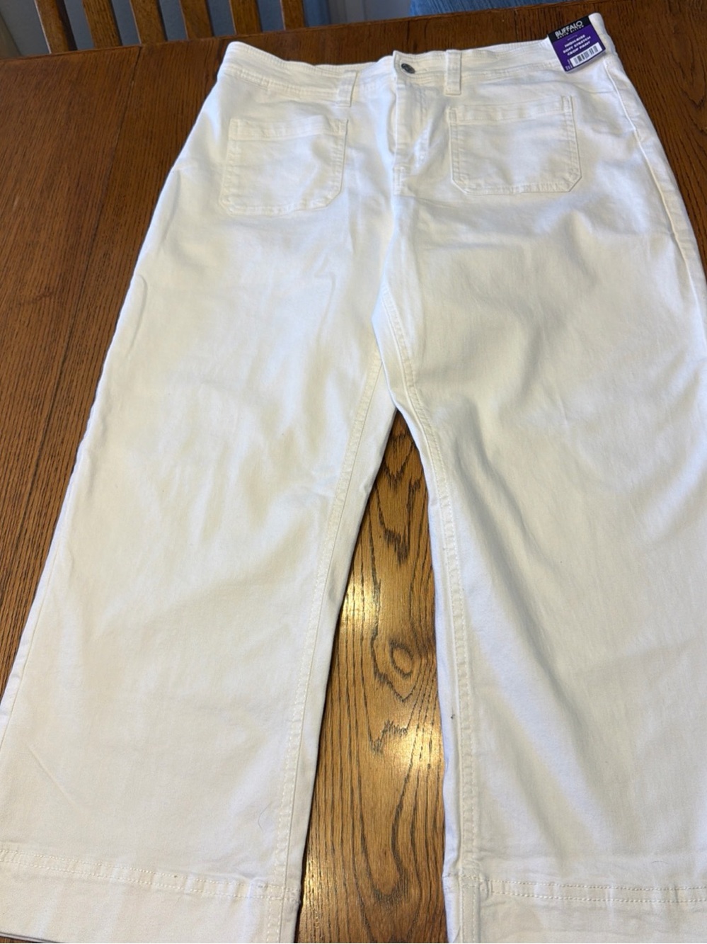 BUFFALO High-Rise Soft Stretch White Crop Pants